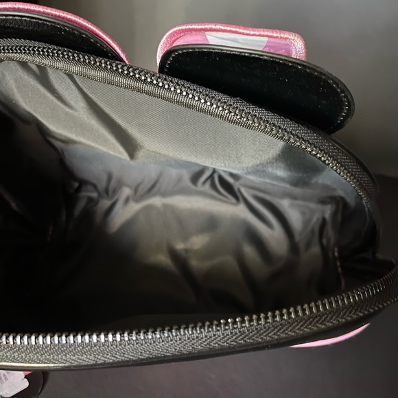 🎀 The Crème shop x Disney Minnie Mouse makeup bag. - Picture 5 of 5